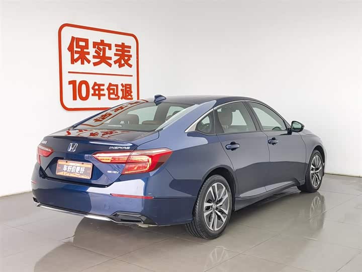 Фото 2 - Honda Inspire