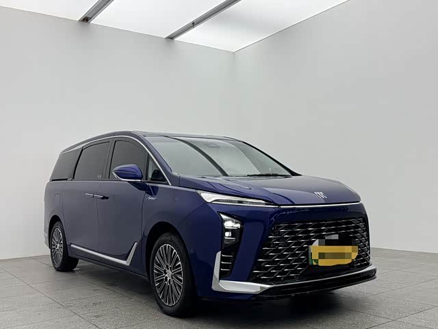 Фото 3 - Buick GL8 Hybrid