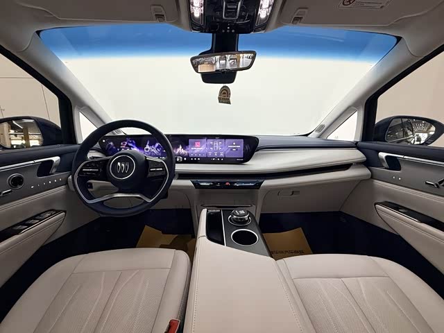 Фото 9 - Buick GL8 Hybrid