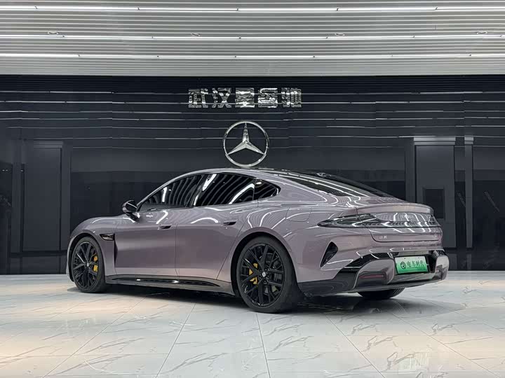 Фото 4 - Xiaomi SU7