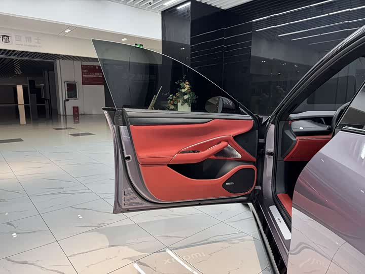 Фото 8 - Xiaomi SU7