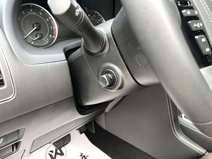 Фото 9 - Nissan Armada