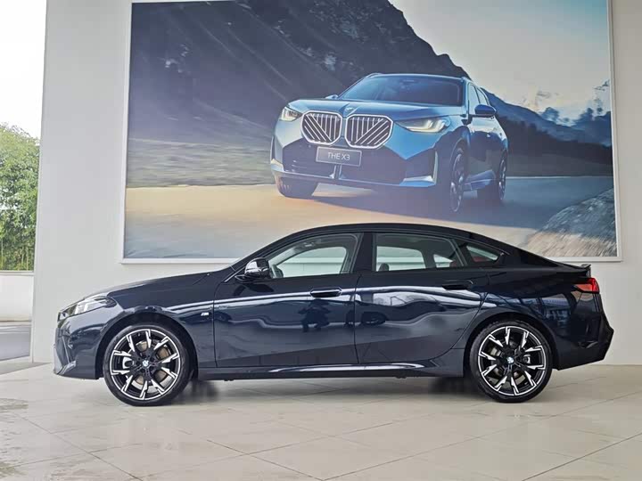 Фото 2 - BMW 2 Series