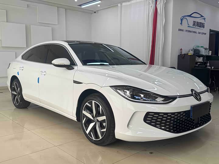 Фото 3 - Volkswagen Lamando L