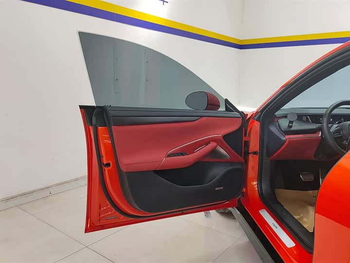 Фото 7 - Xiaomi SU7