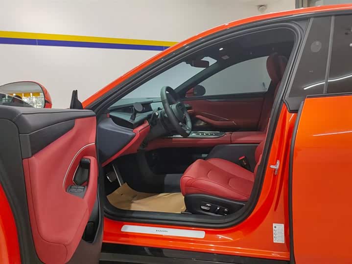 Фото 9 - Xiaomi SU7