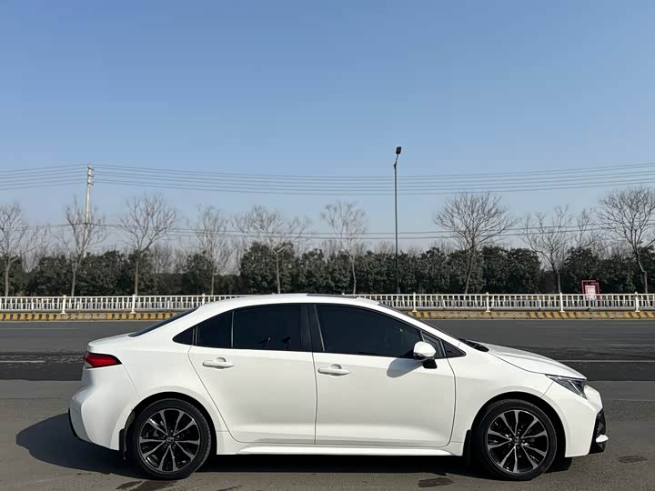 Фото 6 - Toyota Levin