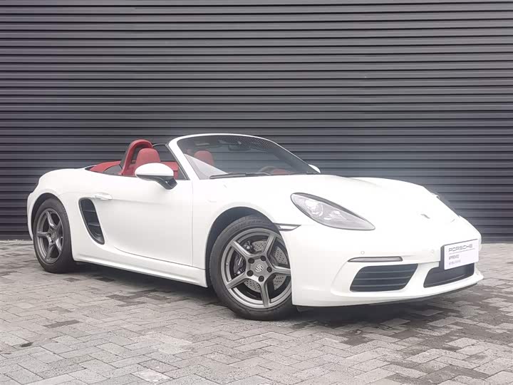 Photo 8 - Porsche 718