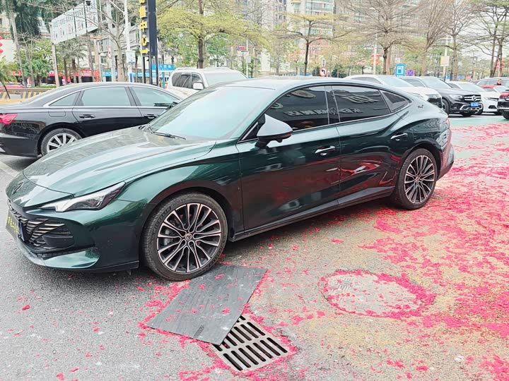 Фото 1 - MG Motor 7