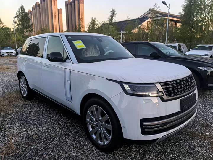 Photo 2 - Land Rover Range Rover