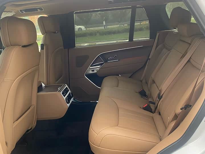 Photo 4 - Land Rover Range Rover