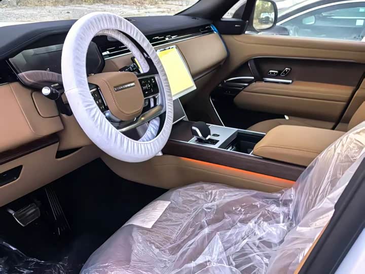 Photo 8 - Land Rover Range Rover