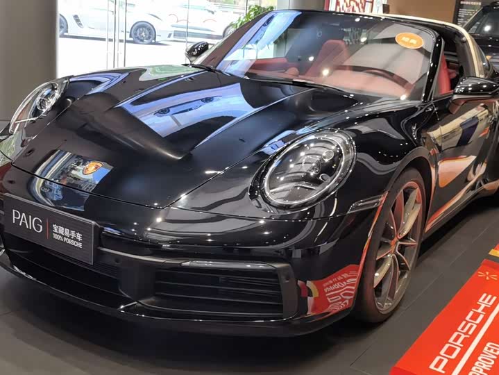 Фото 1 - Porsche 911