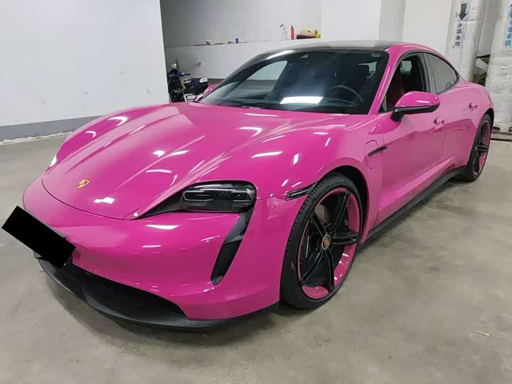 Фото 1 - Porsche Taycan