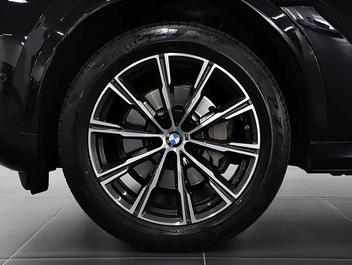 Фото 8 - BMW X6