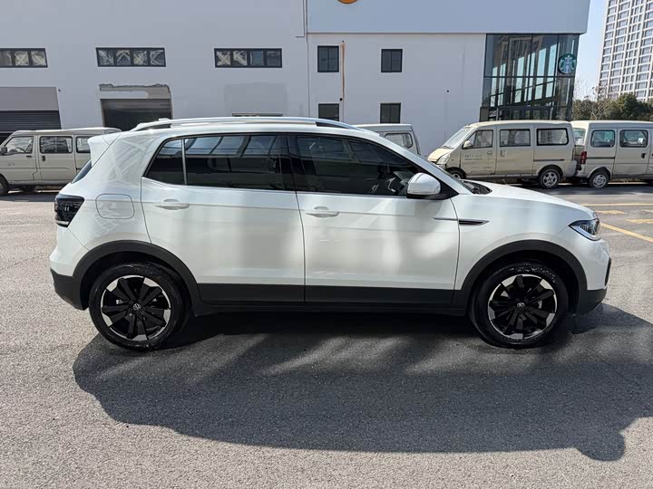 Фото 4 - Volkswagen Tacqua