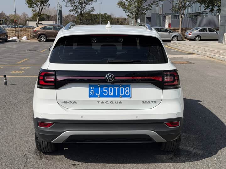 Фото 6 - Volkswagen Tacqua