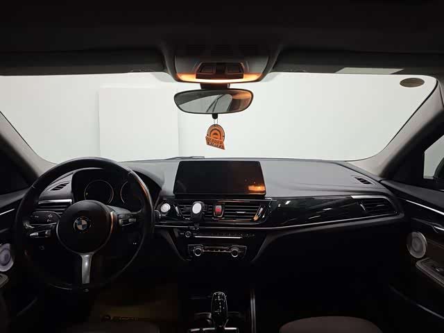 Фото 9 - BMW 1 Series