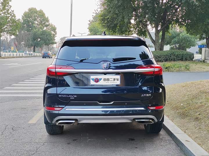 Фото 5 - Buick Enclave