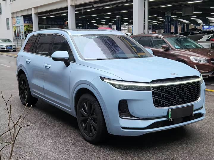 Фото 2 - LiXiang One