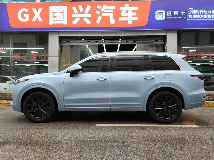 Фото 5 - LiXiang One