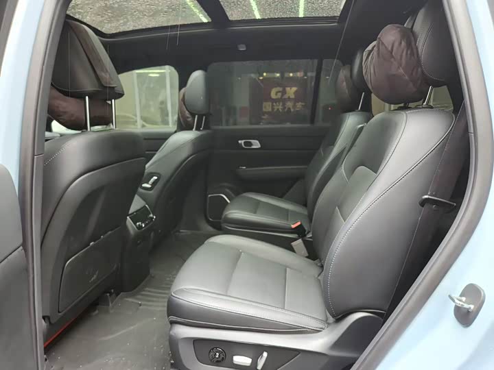 Фото 7 - LiXiang One