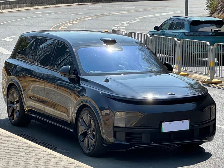 Фото 2 - LiXiang L9