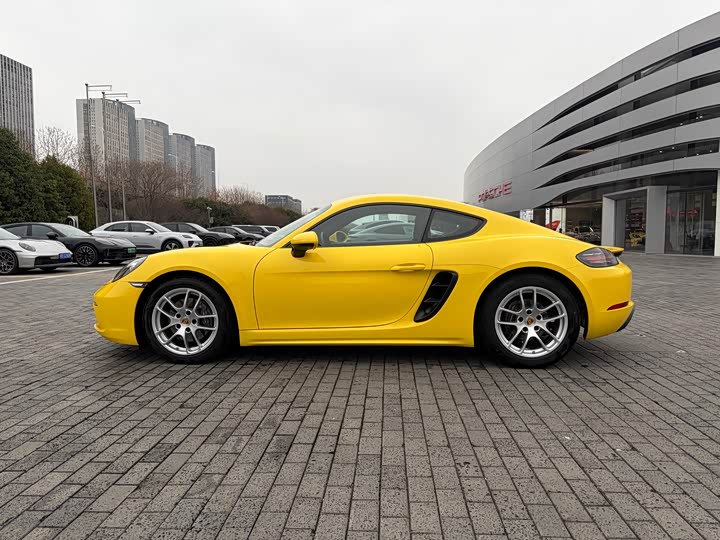 Фото 3 - Porsche 718