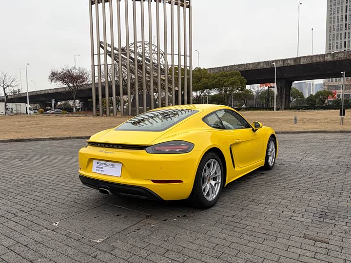 Фото 4 - Porsche 718