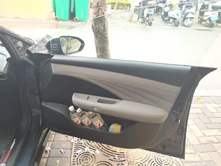 Фото 8 - Nissan N7