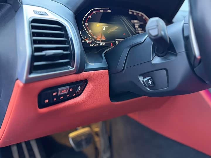 Фото 7 - BMW 8 Series