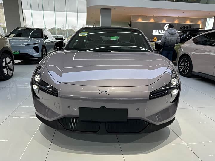 Фото 2 - XPeng Mona M03