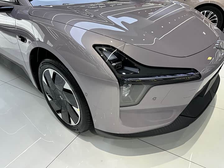 Фото 4 - XPeng Mona M03