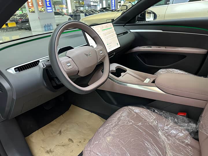 Фото 5 - XPeng Mona M03