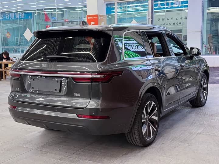 Фото 7 - LiXiang One