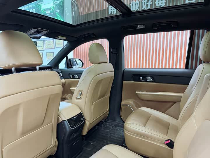 Фото 9 - LiXiang One