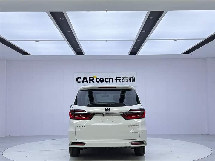 Фото 4 - Honda Odyssey