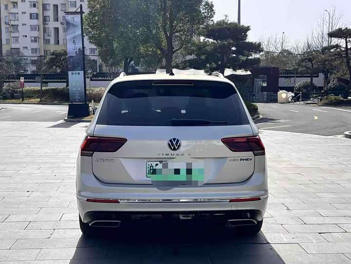 Фото 6 - Volkswagen Tiguan L Hybrid