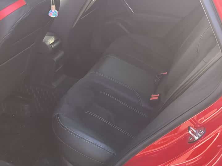 Фото 4 - Audi Q2L