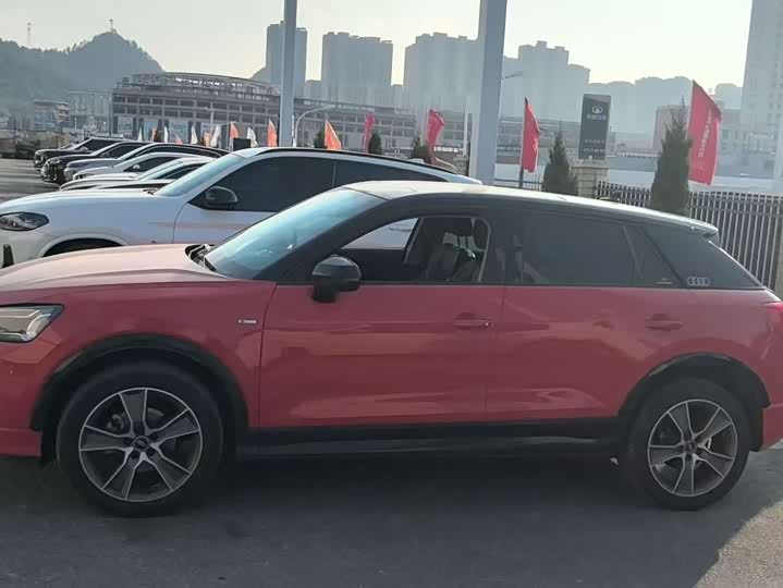 Фото 6 - Audi Q2L
