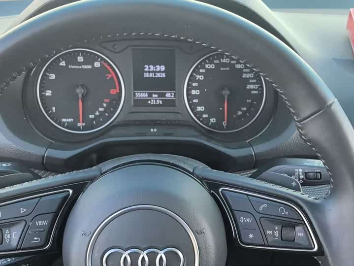 Фото 7 - Audi Q2L