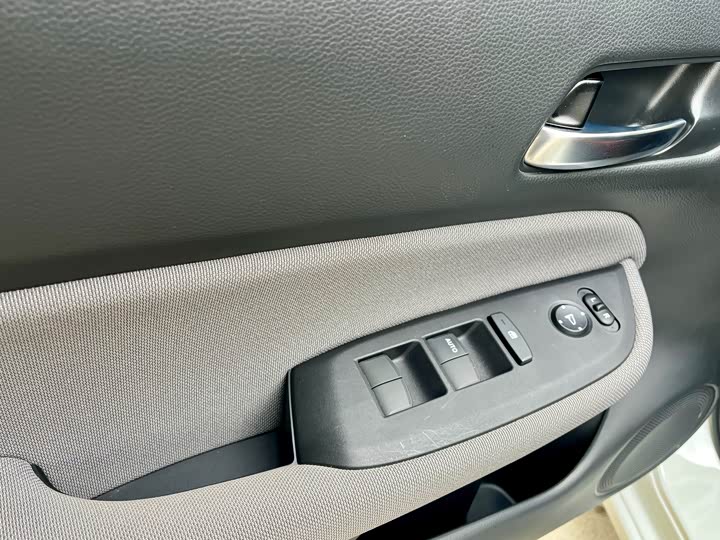 Фото 7 - Honda Life