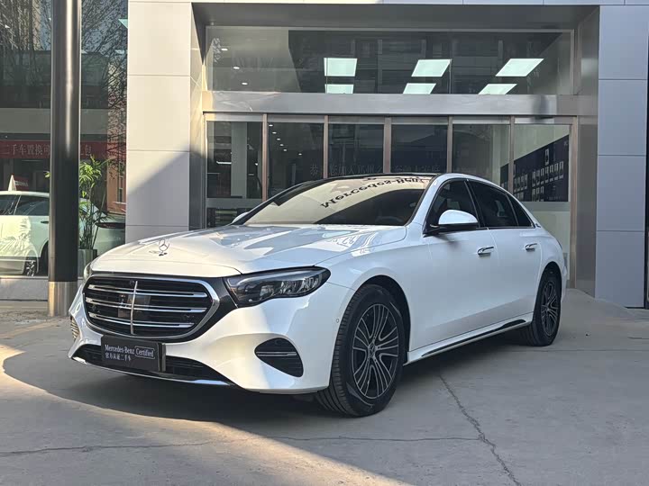 Photo 1 - Mercedes-Benz E-Class