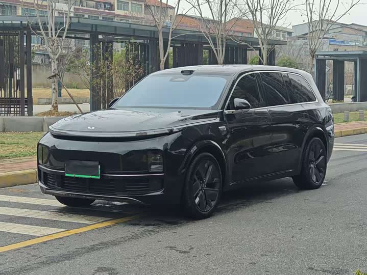 Photo 1 - LiXiang L9