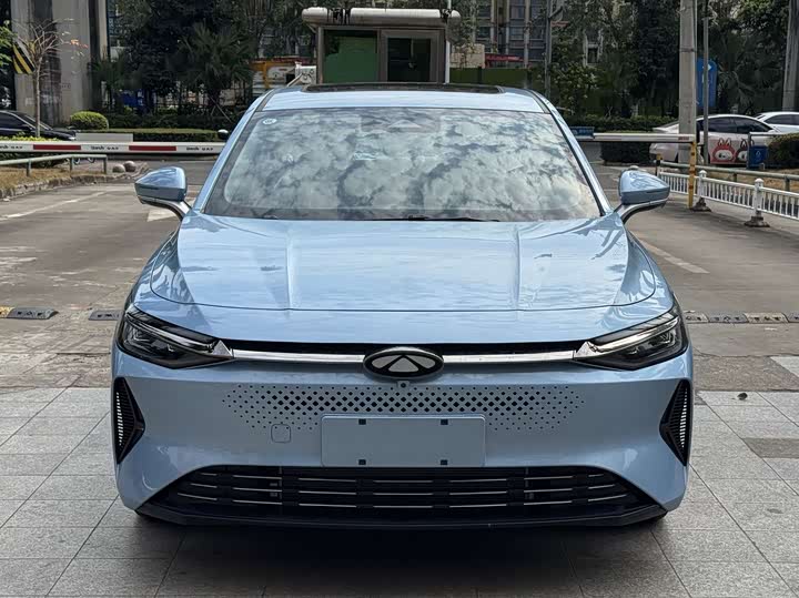 Фото 2 - Chery Fulwin A8