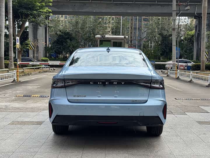 Фото 8 - Chery Fulwin A8