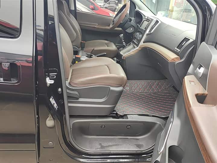 Фото 8 - Dongfeng Forthing Lingzhi Plus