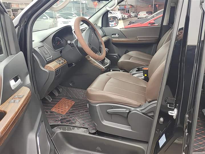 Фото 9 - Dongfeng Forthing Lingzhi Plus