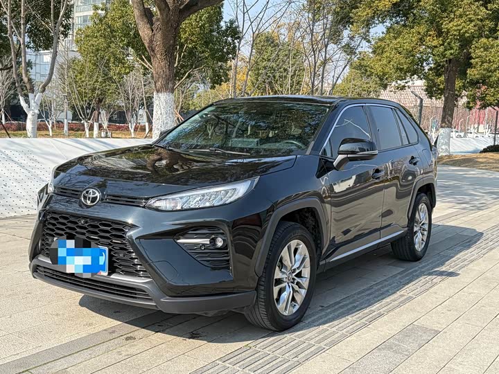 Photo 2 - Toyota Wildlander