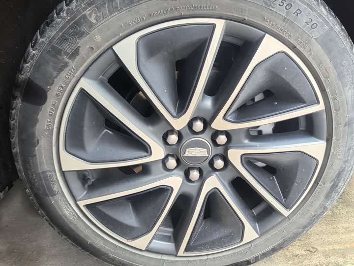 Фото 9 - Cadillac Optiq